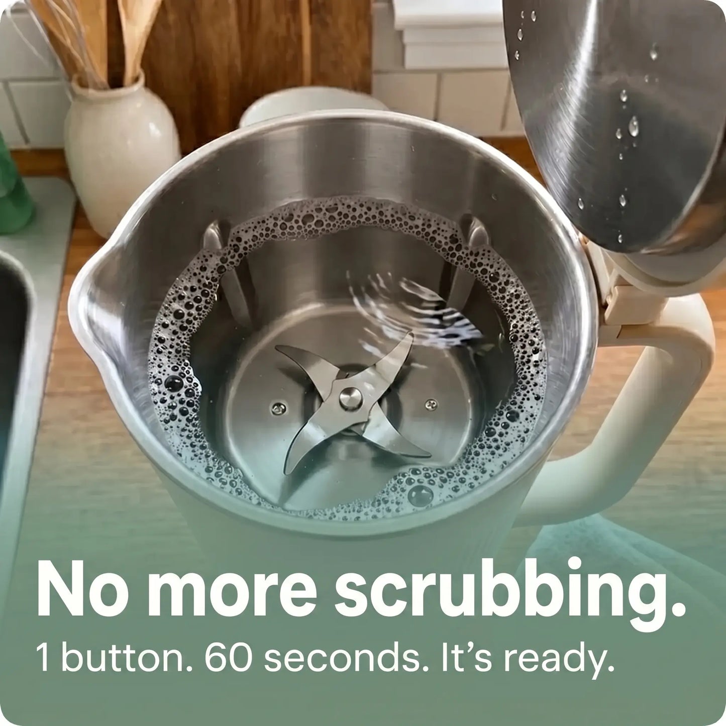 Vitamixia: The 8-in-1 Device That Keeps 100% of Your Fibers (And Cleans Itself)